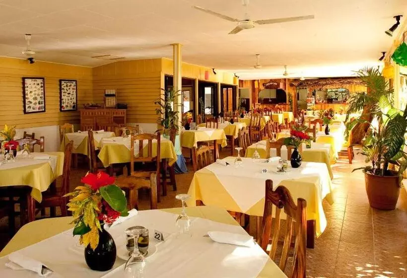 پانسیون Chez Marston