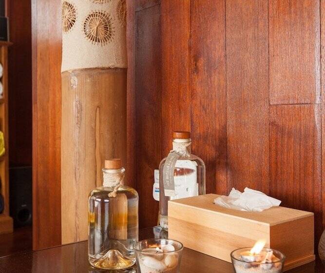 پانسیون Gregoire's Apartments