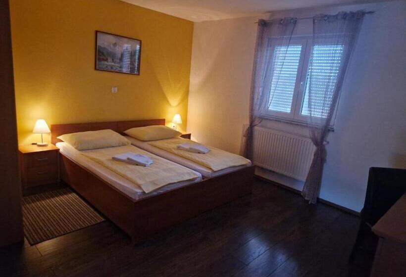 Пансион Plitvice Palace