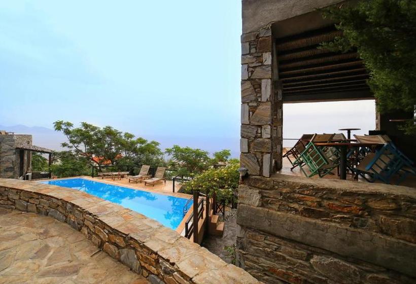 Pyrgos Traditional Village