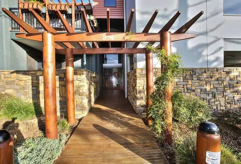3, 2 4 Warley By The Sea