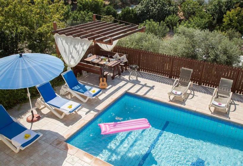 Coral Bay Sunlove Villa