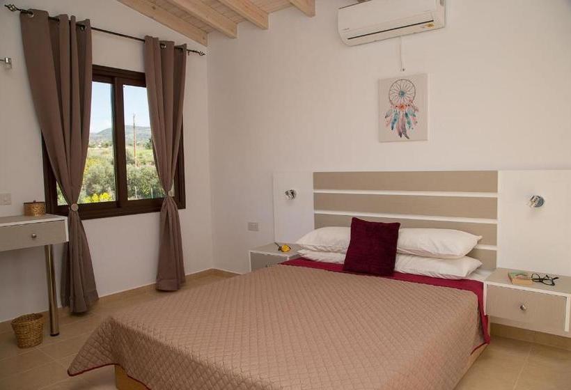 Coral Bay Sunlove Villa