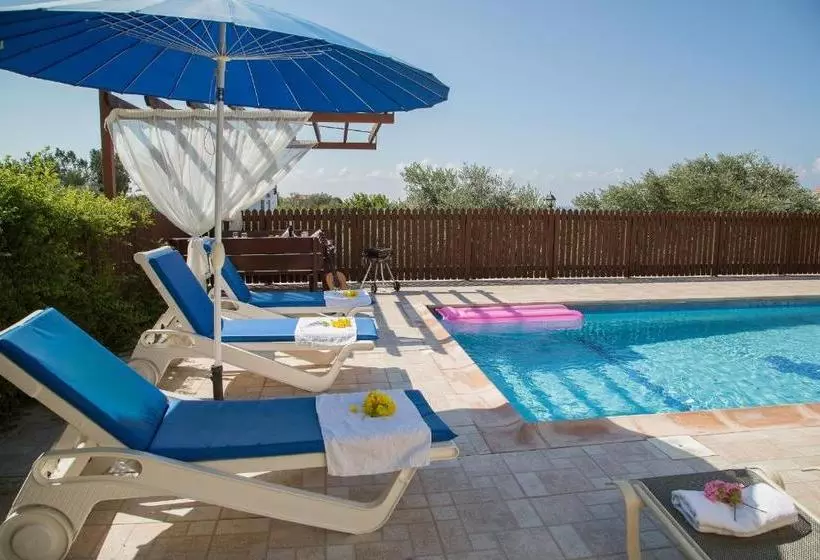 Coral Bay Sunlove Villa