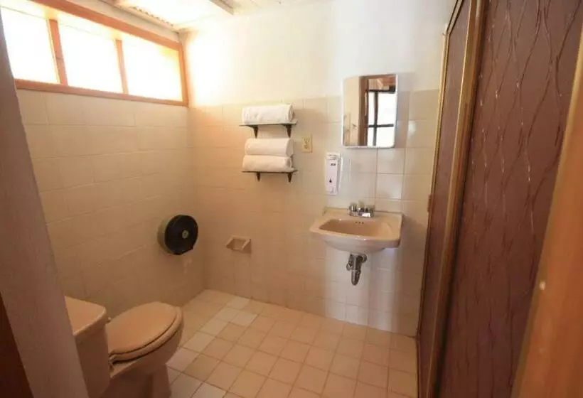 مسافرخانه Casa Madero