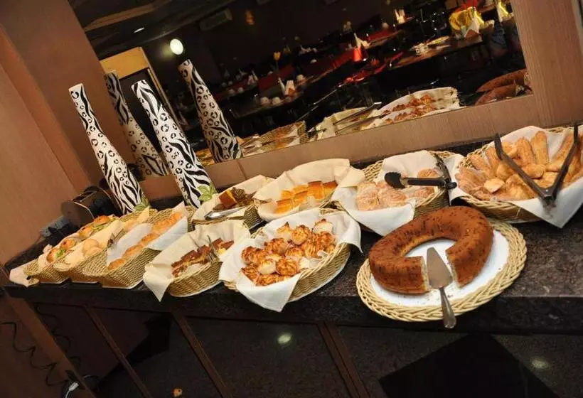 ホテル Crystal Plaza