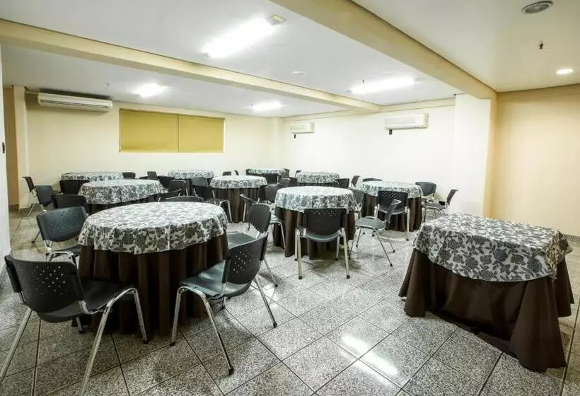 ホテル Crystal Plaza