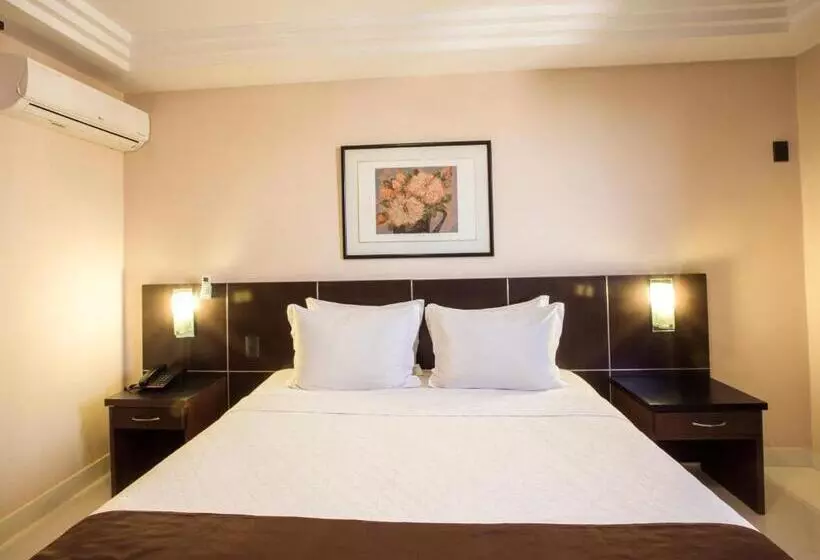 ホテル Crystal Plaza