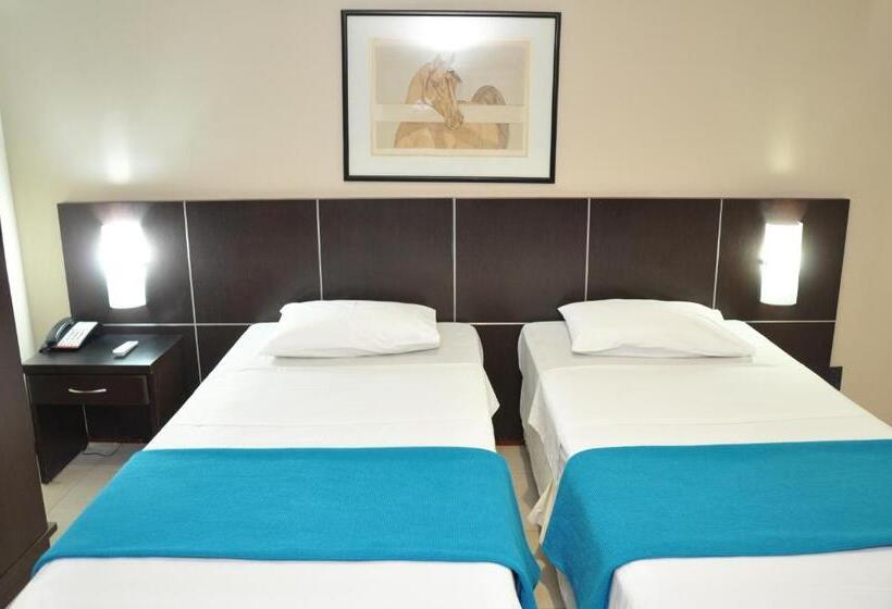 هتل Crystal Plaza