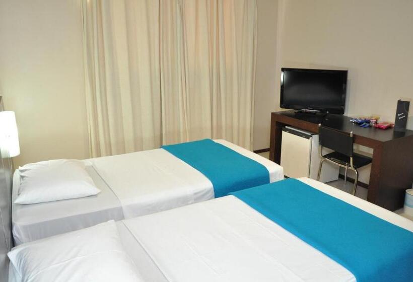 هتل Crystal Plaza