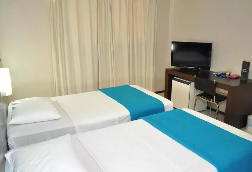 ホテル Crystal Plaza