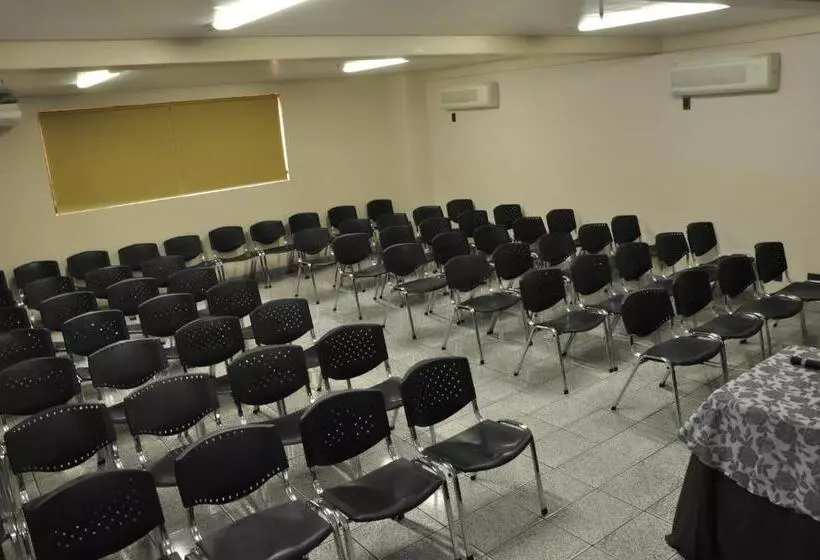 ホテル Crystal Plaza