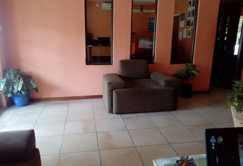 هتل Larissa