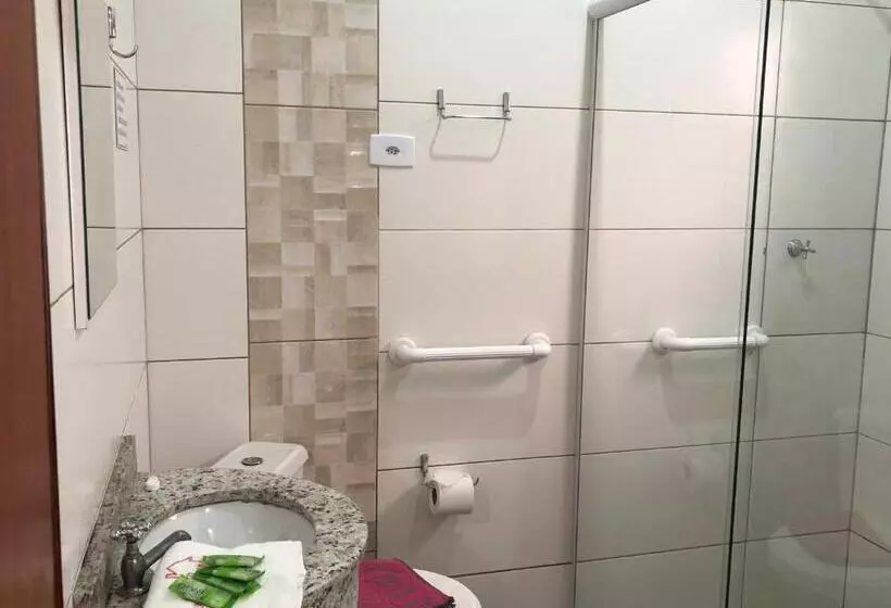 هتل Pousada Rosa