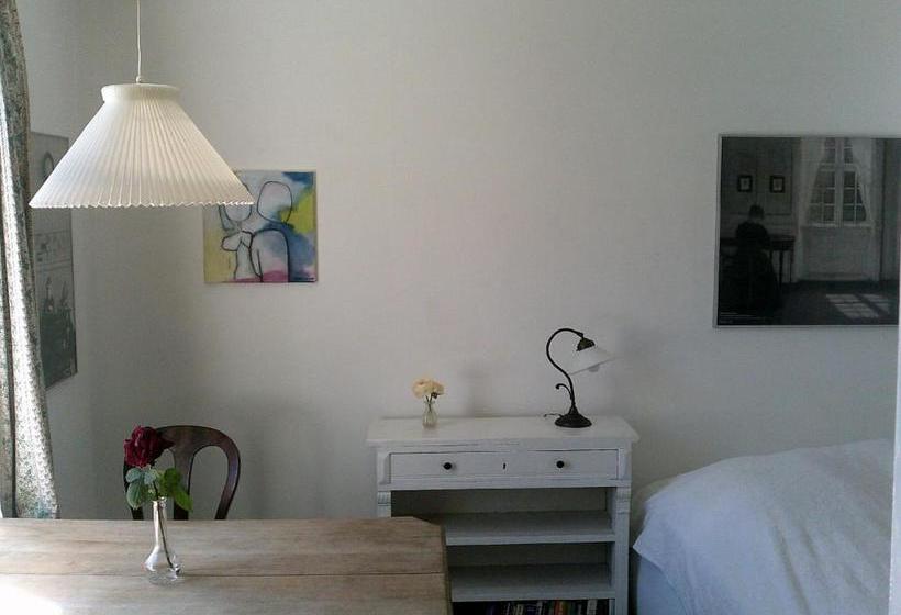 פנסיון The Little Guesthouse