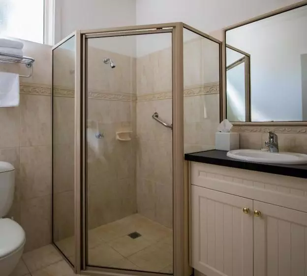 Hotelli Riverview At Ross