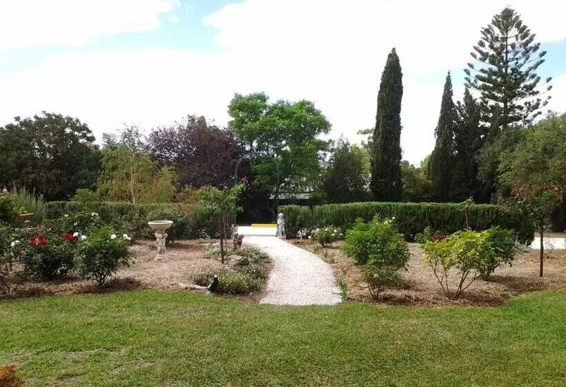 Aamiaismajoitus (B&B) Lyreen's Apartment