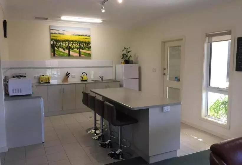 Aamiaismajoitus (B&B) Lyreen's Apartment