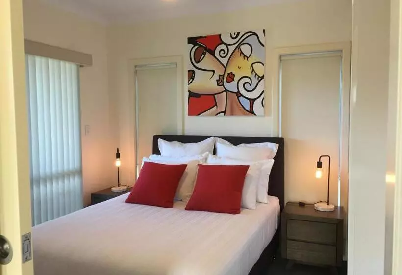 Aamiaismajoitus (B&B) Lyreen's Apartment