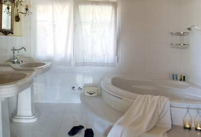 Отель Anerada Inn Suites & Spa Pet Friendly