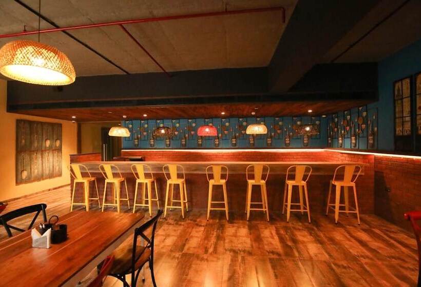 هتل Sayaji Rajkot