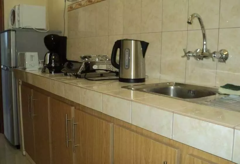 Monalysa St Honoré Apartment & Studio