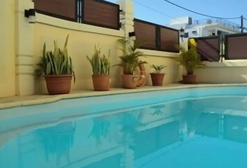 Monalysa St Honoré Apartment & Studio