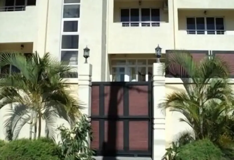 Monalysa St Honoré Apartment & Studio