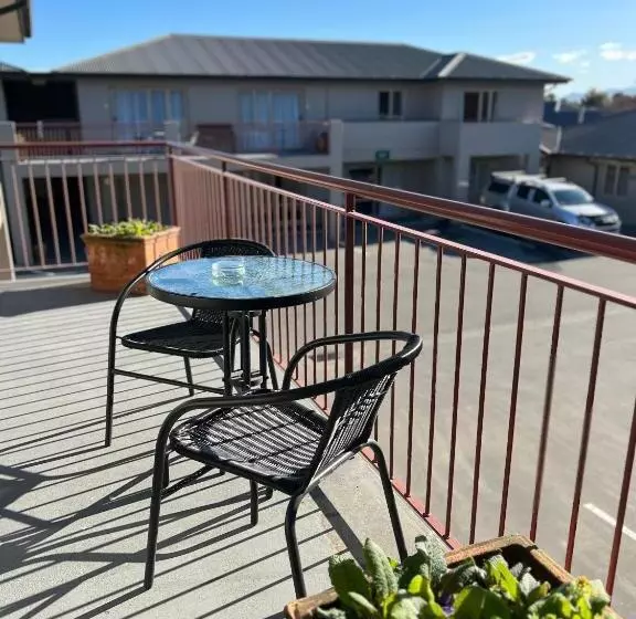 Motelli The Suites Ashburton