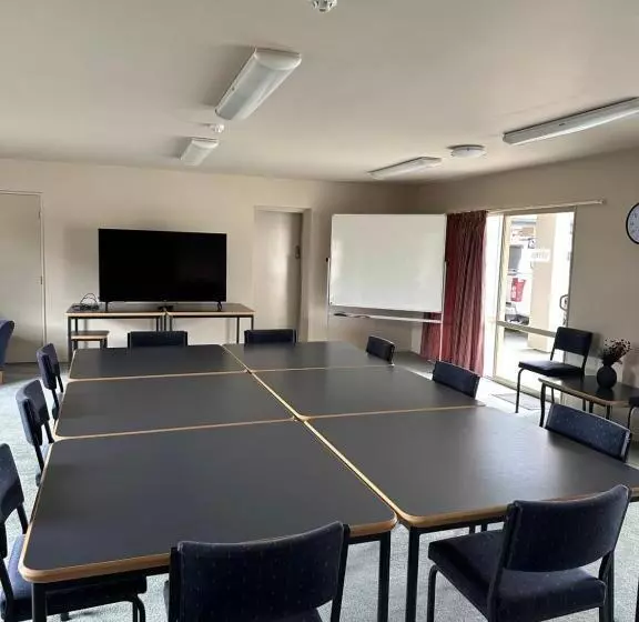 Motelli The Suites Ashburton