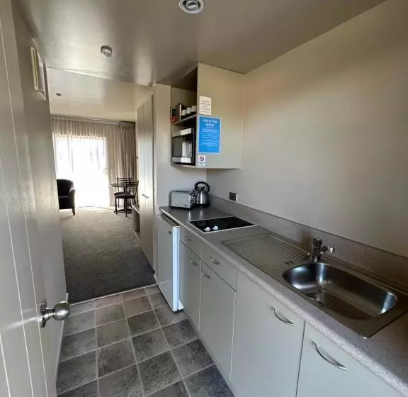 Motelli The Suites Ashburton