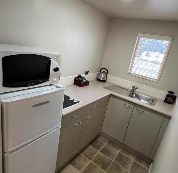 מוטל The Suites Ashburton