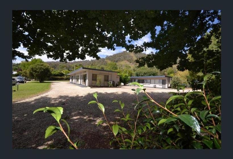 모텔 Mount Beauty Motor Inn