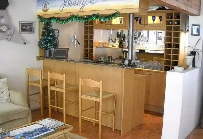 Majatalo Baleia Guest Lodge