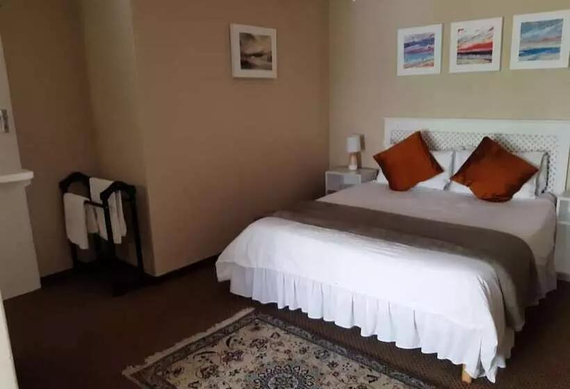 Majatalo Baleia Guest Lodge