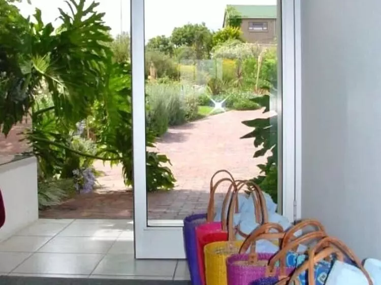 ペンション Bosavern Guest House