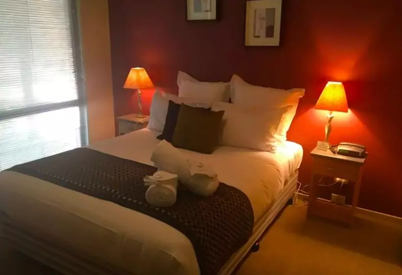 リゾートホテル Idyllic Retreat For 4 People In Beautiful Otway Ranges, Recharge & Refresh In Hot Tub