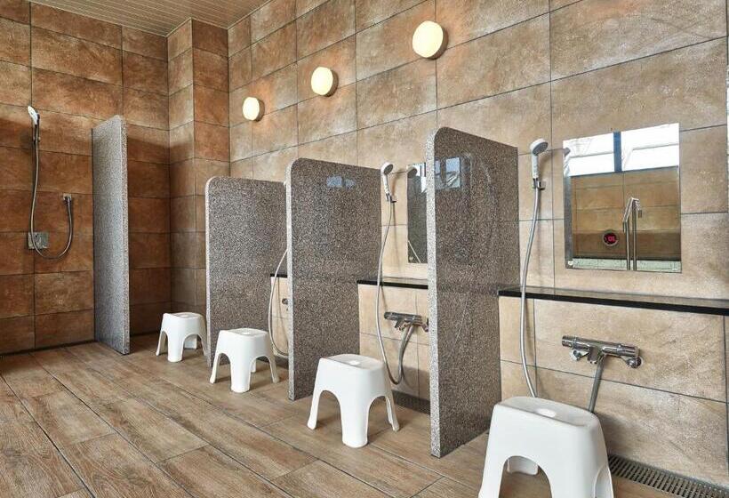 Alberg Cabin&hotel Retime