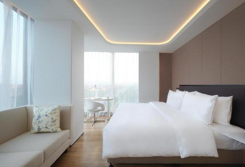 Flyzoo Hotel Alibaba Future