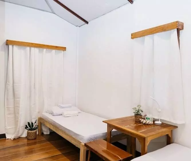 Higala Hostel Siargao