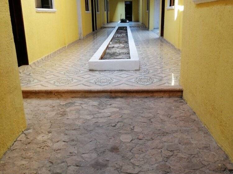 هتل Brisa Del Mar Campeche