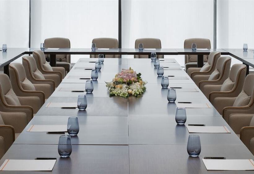 Flyzoo Hotel Alibaba Future