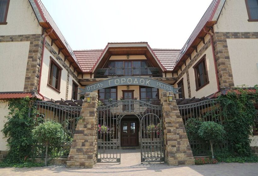 هتل Gorodok