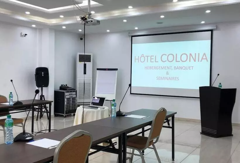 هتل Hôtel Colonia