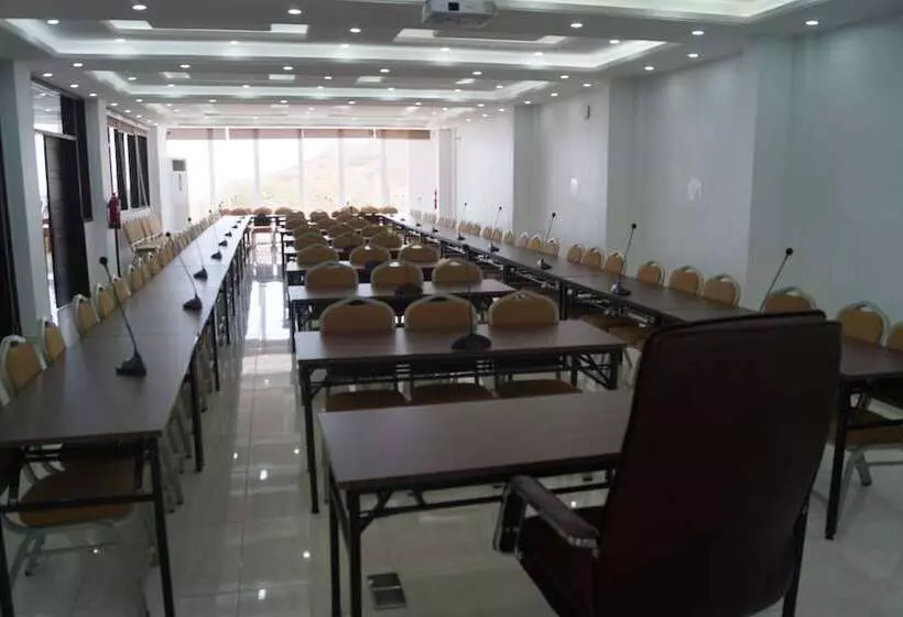 هتل Hôtel Colonia