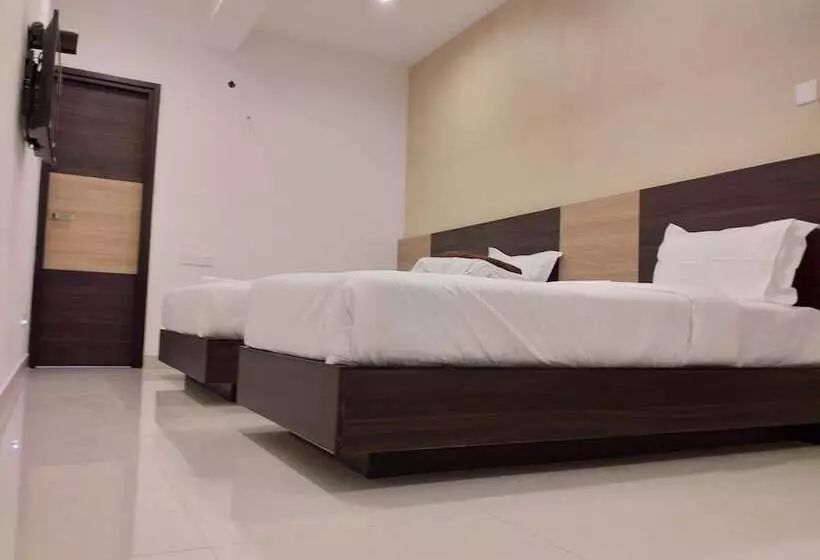 Hotelli S P Residency