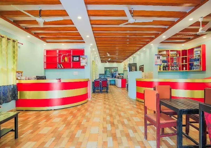 هتل Spot On 437 Gairibari Resort