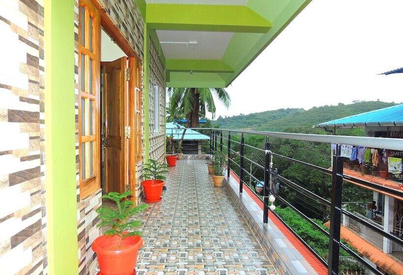 هتل Sri Residency