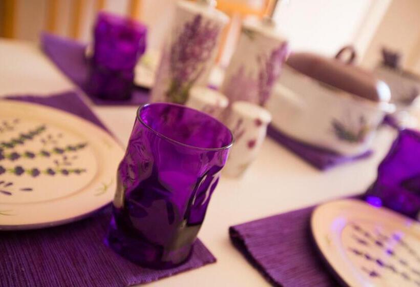 پانسیون Guest House Gugily