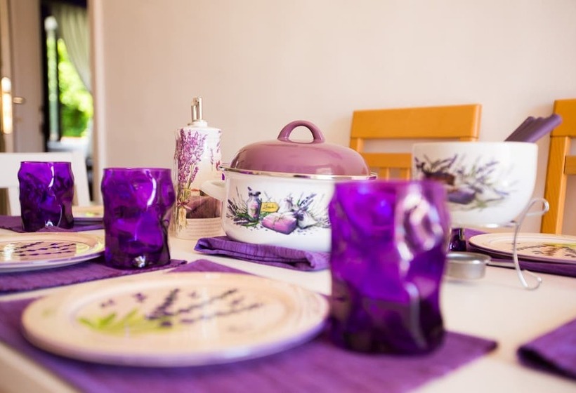 پانسیون Guest House Gugily